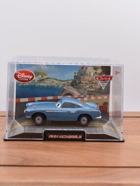 Disney Pixar Cars 2 Finn Mcmissile 1:43 Diecast Vehicle in Display Case